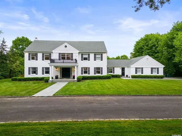 16 Overbrooke Lane, Old Brookville, NY 11545