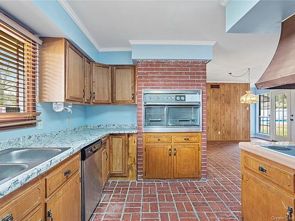 5th image of 1628 21st St