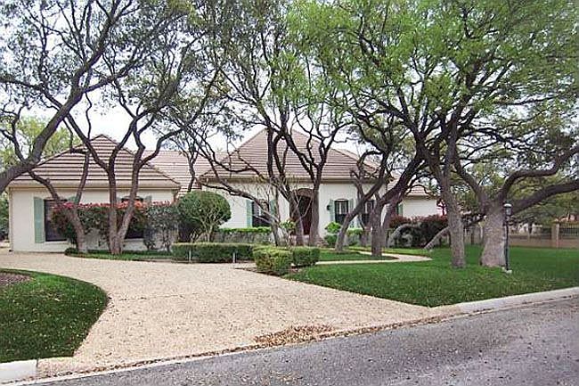 1st image of 6 Galleria Dr