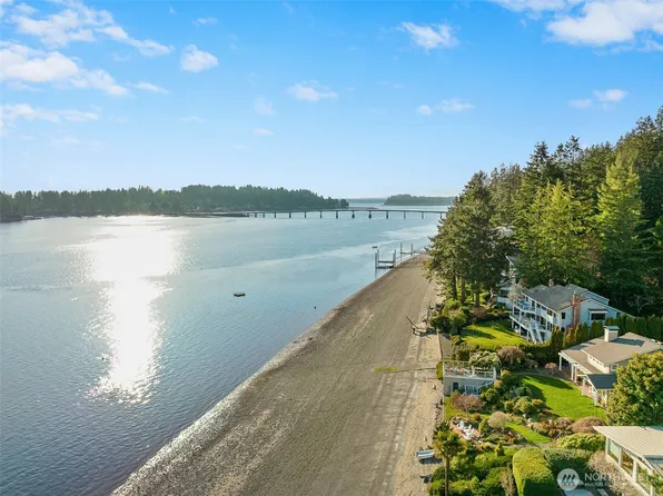 7324 Ford Drive NW, Gig Harbor, WA 98335