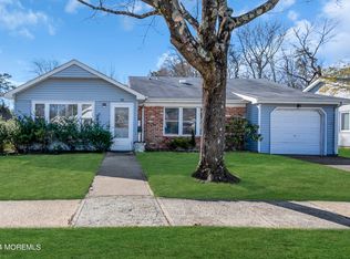 58 Hedge Dr, Lakewood, NJ 08701