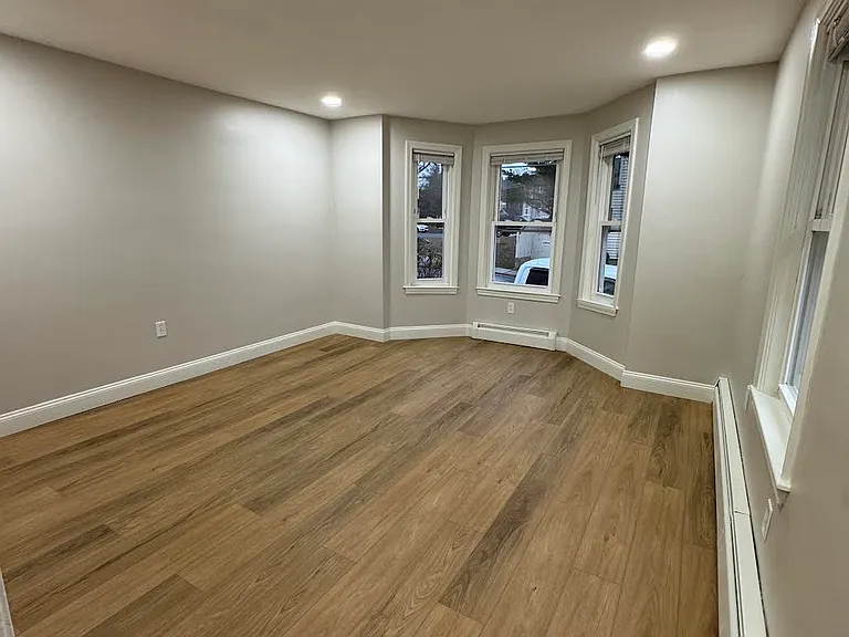 23 Bowditch St #A — Photo 8