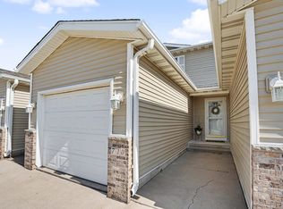 710 Prairie Meadow Dr, Blue Grass, IA 52726