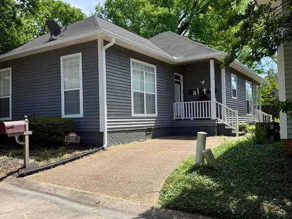 107 Garden Ln, Starkville, MS 39759
