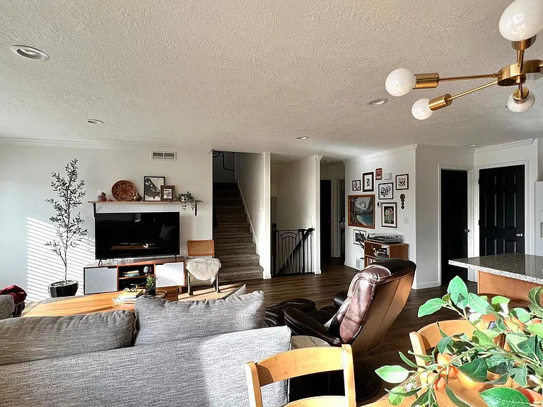 1285 S Alpine Way — Photo 4