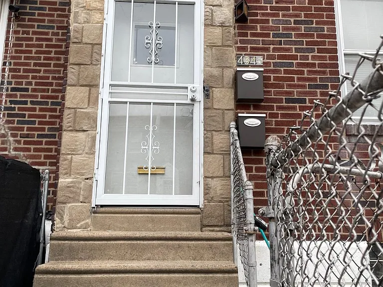 3948 Howland St — Photo 17