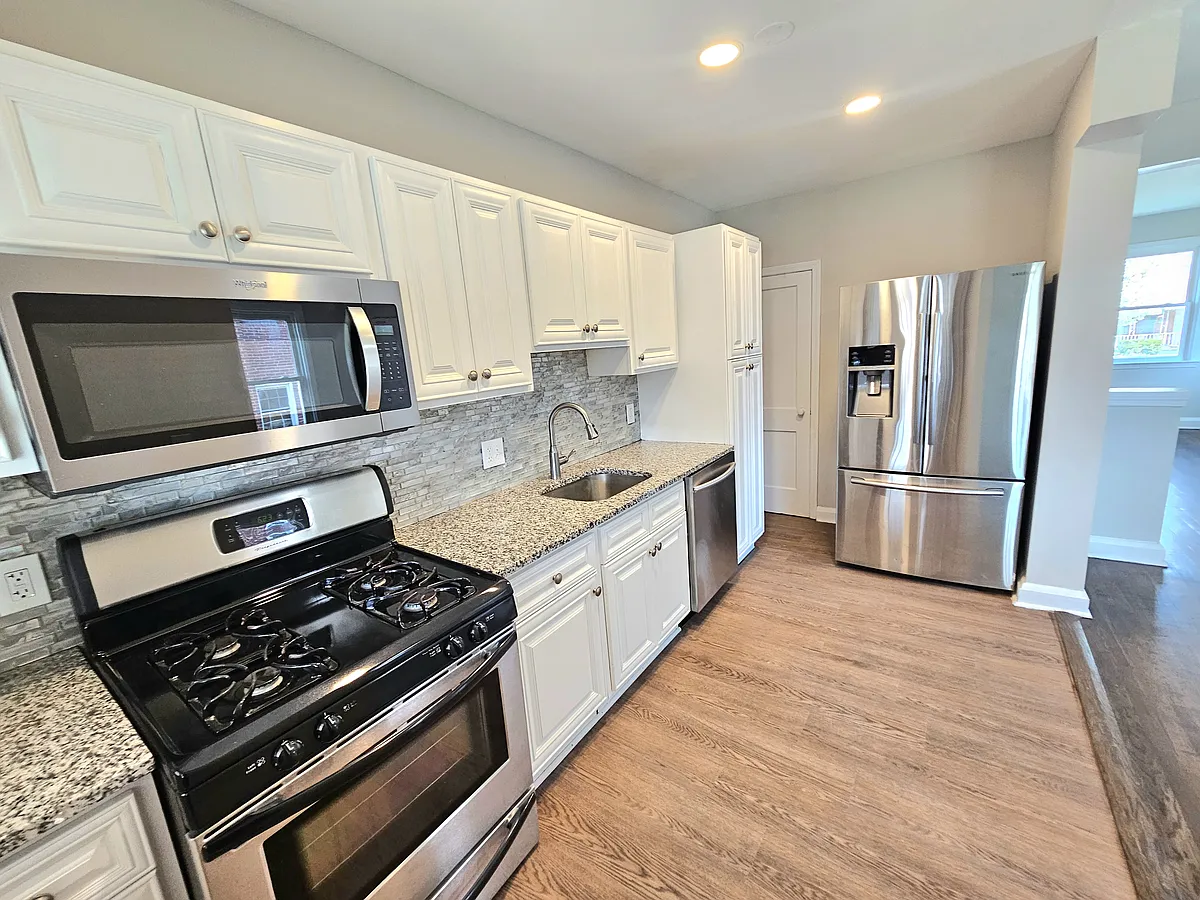 Building Photo - 54 Wiltshire Rd #A