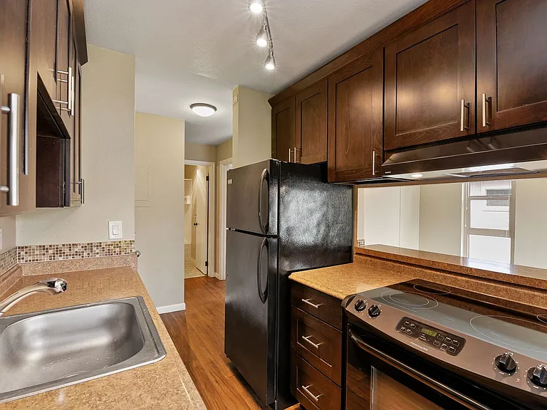 2720 14th Ave S #7 — Photo 59