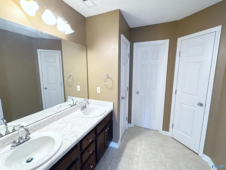 117 Bremerton Dr SW — Photo 20