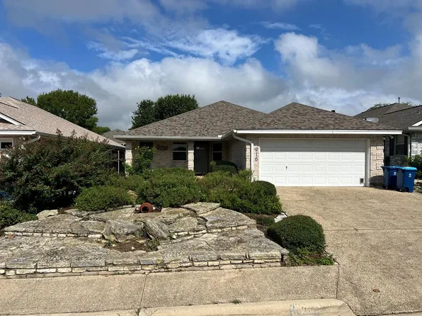 216 Coronado Cir, Kerrville, TX 78028