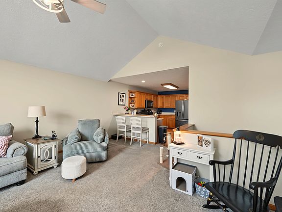 3rd image of 1207 Sierra Dr