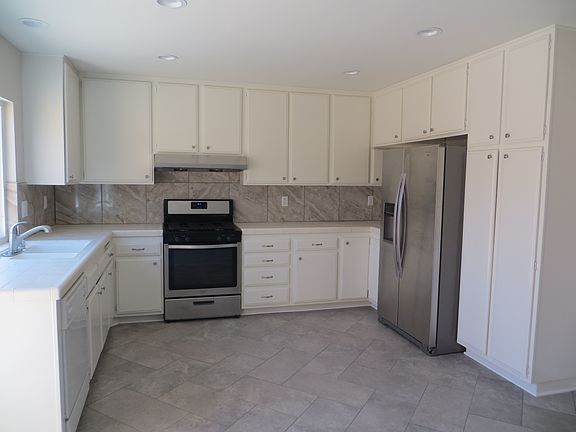 4th image of 9933 Osgood Way