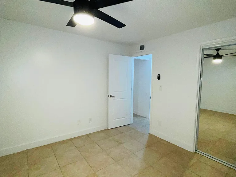 The Vue — Photo 14