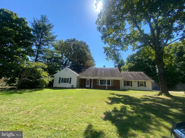 2703 Lyn Pl, Bowie, MD 20715
