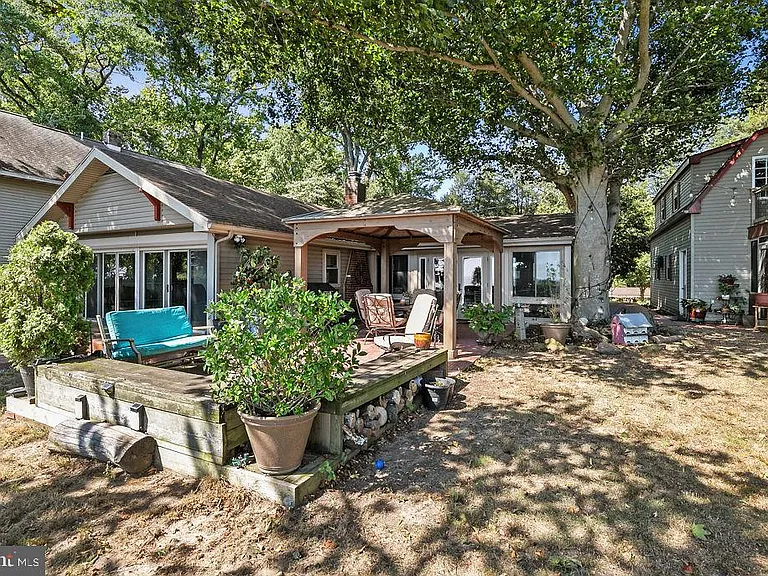 1348 Carpenters Point Rd — Photo 39