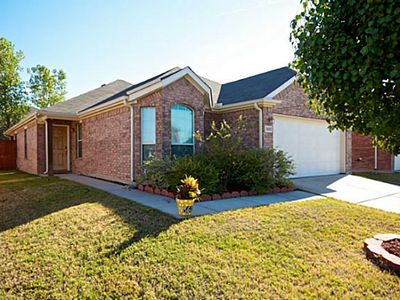8612 Chisholm Trl, Aubrey, TX, 76227