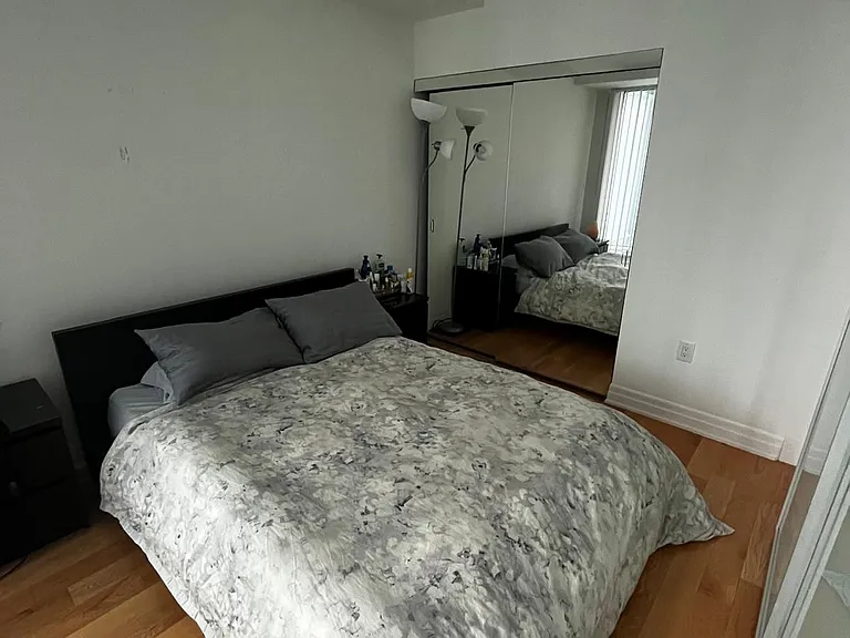 8 The Esplanade #2701 — Photo 3