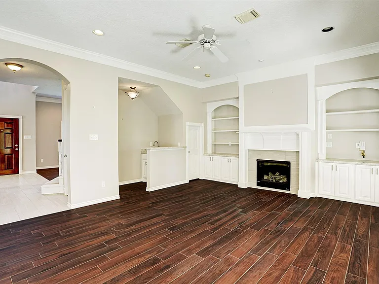 4425 Mildred St — Photo 11