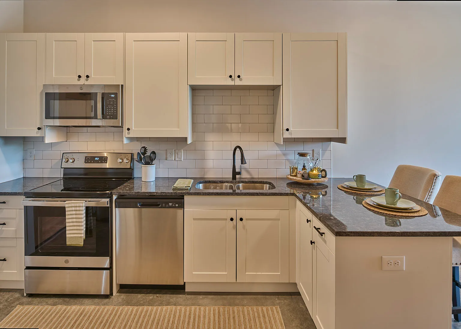 Junction Lofts/304 5th St — Photo 1