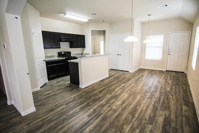 1st image of 5447 Plantation Forest Dr
