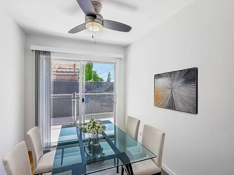 Midland Apartments — Photo 10