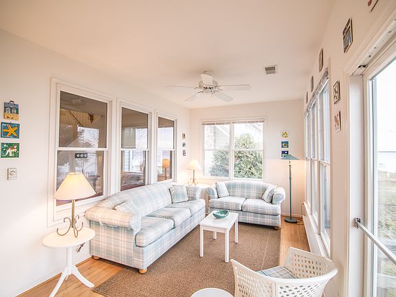 Sunroom-Main Level