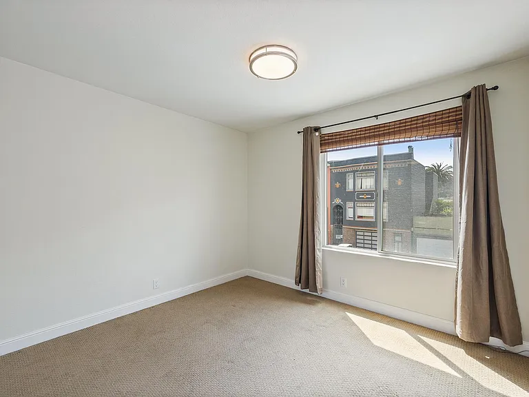 1958 Golden Gate Ave #1 — Photo 13