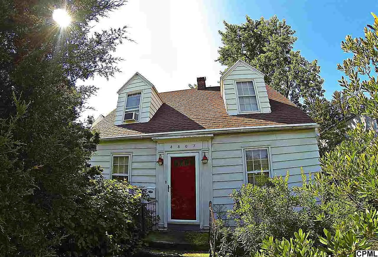 4807 Locust Ln photo 1