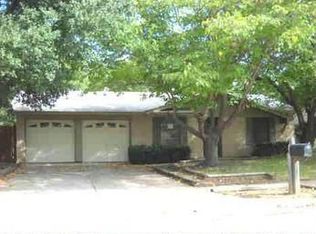 1303 Harvest Hill Ln, Arlington, TX 76014