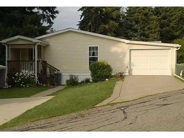 107 Pembrooke Dr photo 1