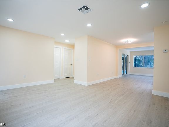 4th image of 5016 4th St W