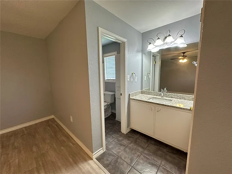 2201 Timberline Dr — Photo 14