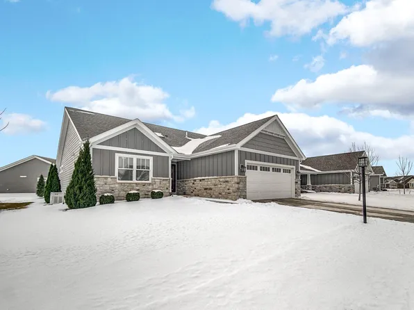 8341 Larkspur Ter, Saint John, IN 46373