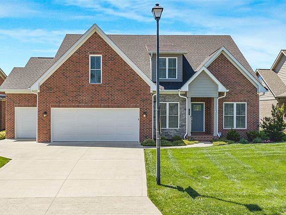 2nd image of 185 Chippewa Dr