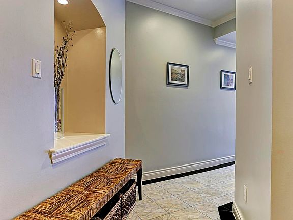 3rd image of 1906 Greenwich Terrace Dr