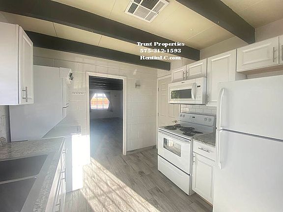 3rd image of 1198 E Court Ave
