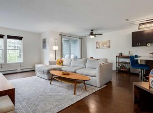 26 S Auburn Bay Cmn SE, Calgary, AB T3M 0M3