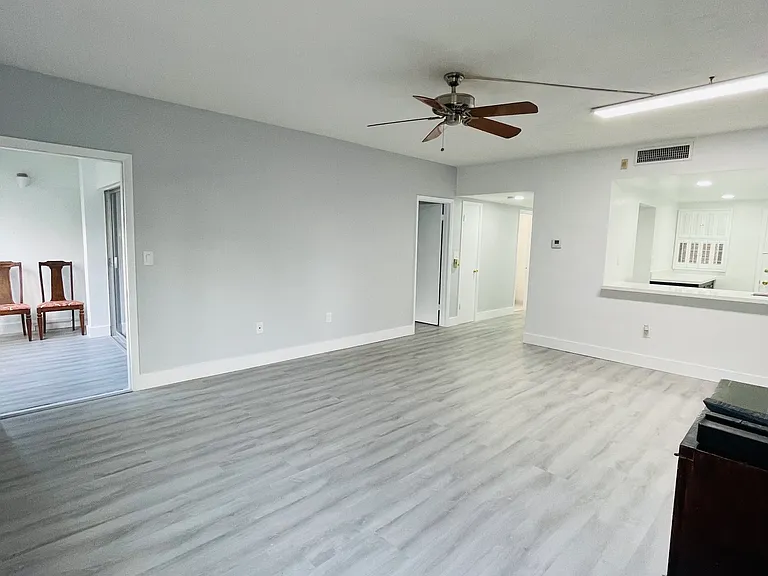 9175 SW 77th Ave #306 — Photo 18