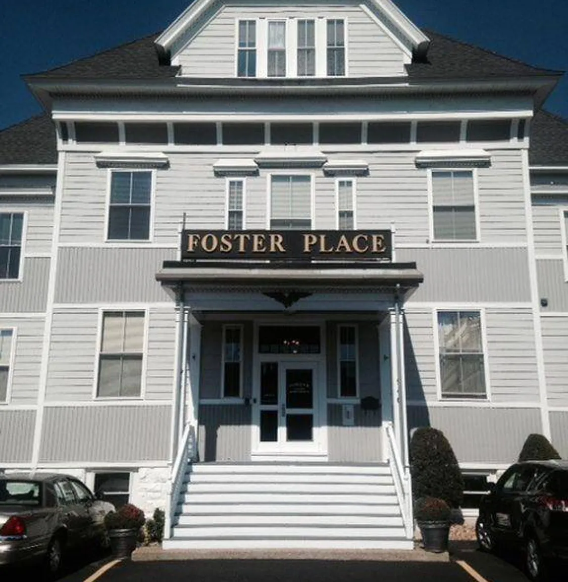 Foster Place — Photo 1