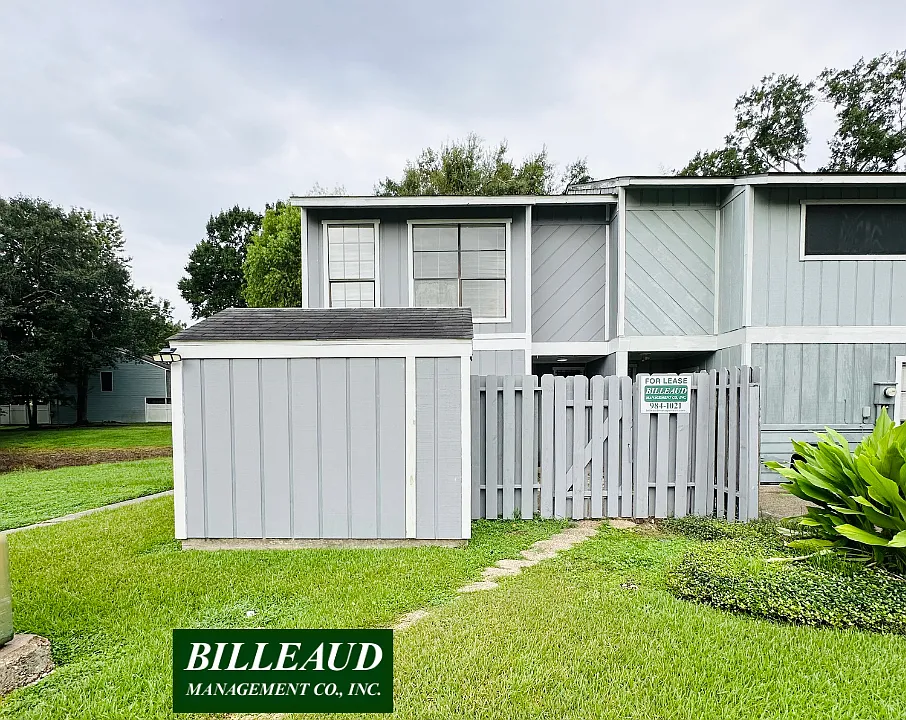 1 Phlox Dr