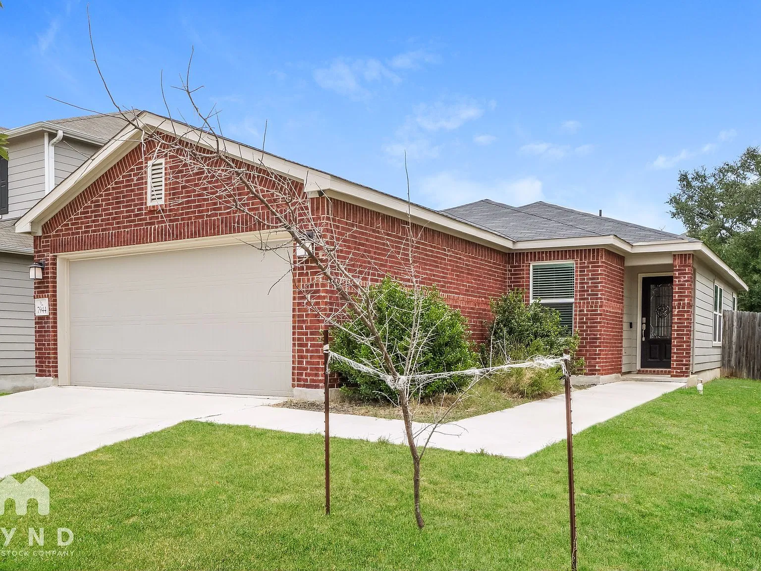 3 bed, 2.0 bath, 1549 sqft, $1,695 — Photo 2