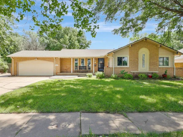 1120 S Barlow St, Wichita, KS 67207