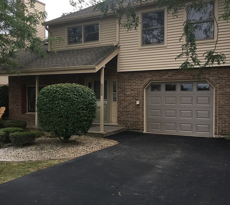 1st image of 9341 Waterford Ln