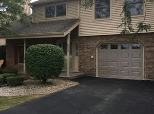 9341 Waterford Ln, Orland Park, IL 60462