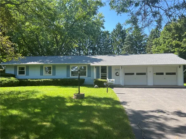 600 Bangs Rd, Churchville, NY 14428