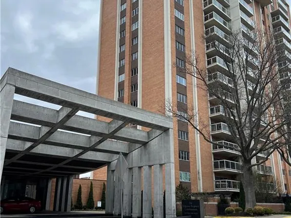 121 W 48th St APT 202, Kansas City, MO 64112