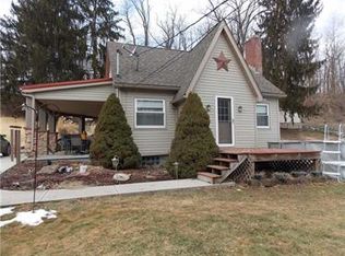 1067 Barr Run Rd, Marianna, PA 15345