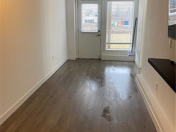 2nd image of 59 Denistoun St