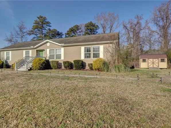 11437 Magnet Dr, Smithfield, VA 23430