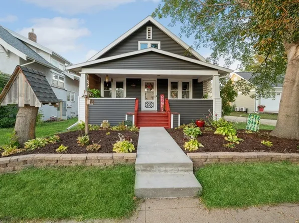 229 3rd St, Atkins, IA 52206